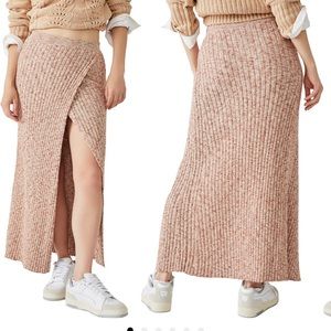 Free People Ribbed Skirt. EUC - worn once! Size Medium
